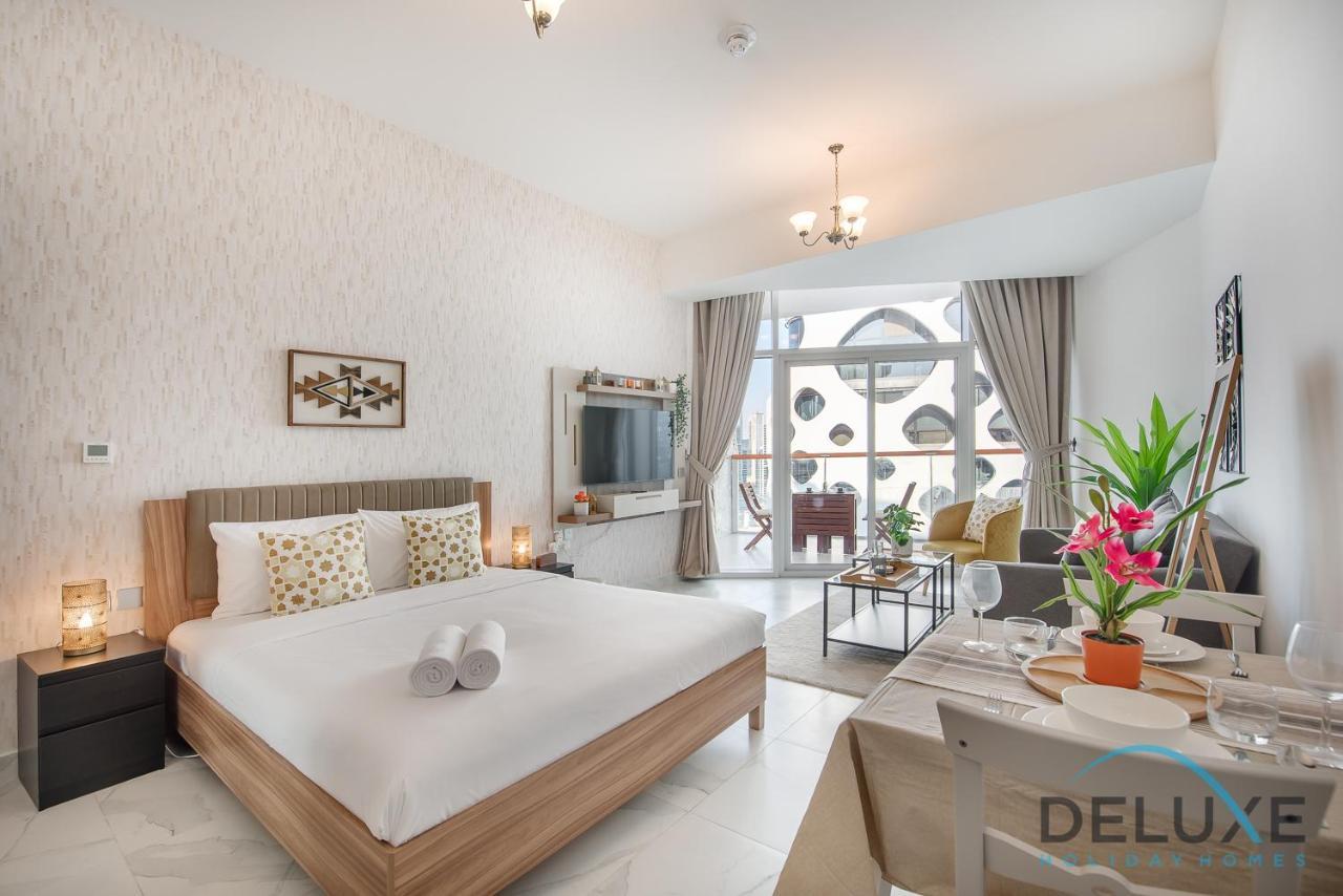 Intimate Studio At Millennium Binghatti Residence Business Bay By Deluxe Holiday Homes Dubai Dış mekan fotoğraf